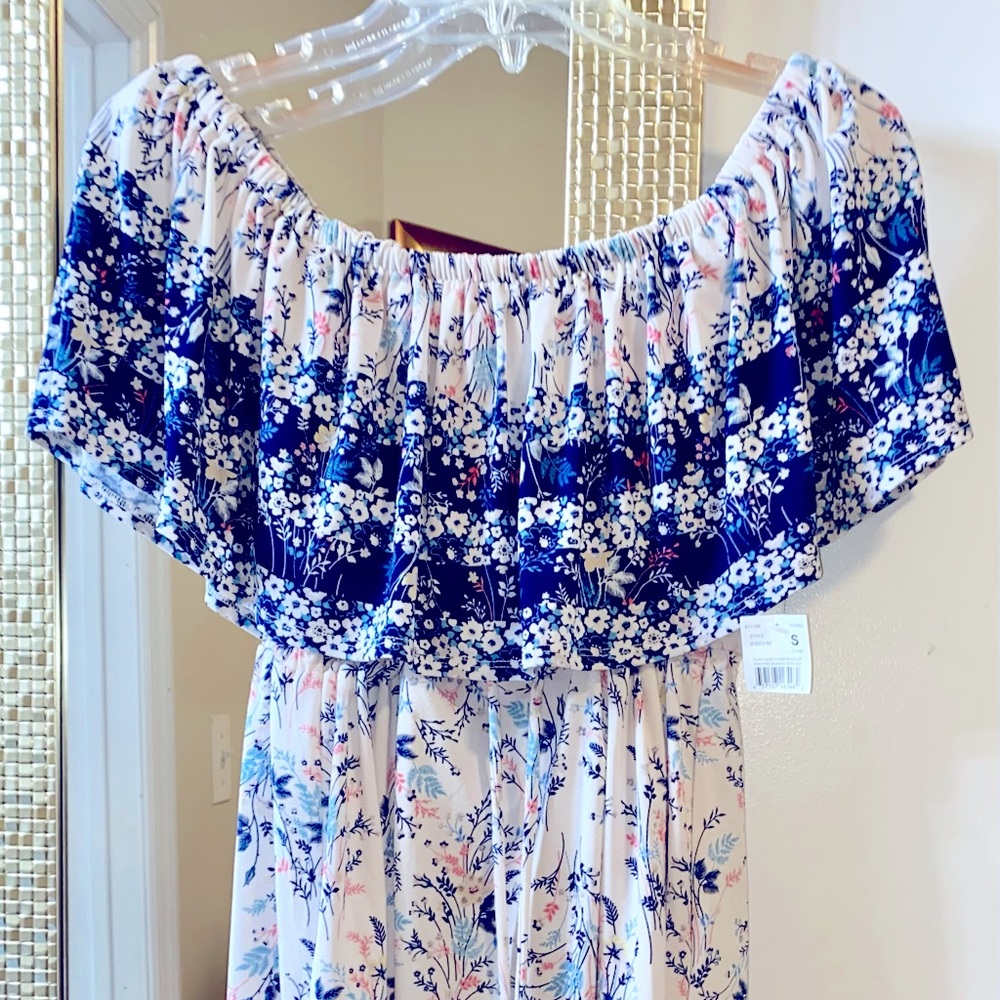 NWT Motherhood Maternity off the shoulder floral top